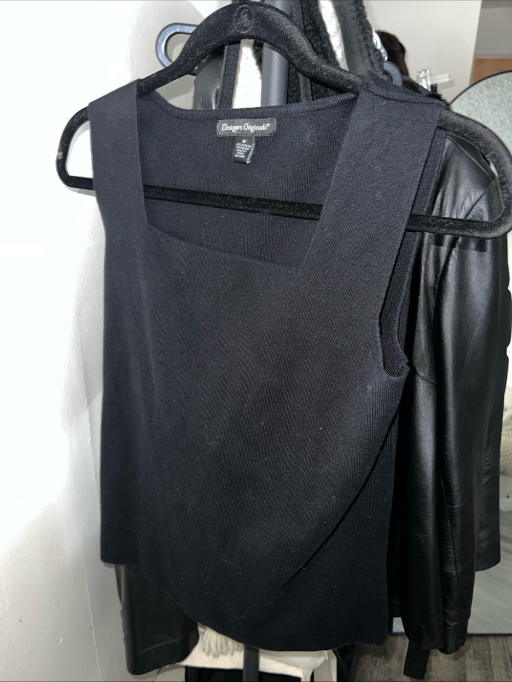 Designers Originals Black Sleeveless Knit Top
